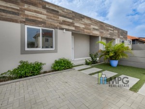 Stylish Duplex Home in Noord.