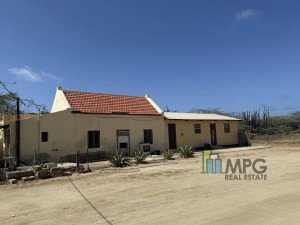 Noord house & Property land 1180 m2 for sale